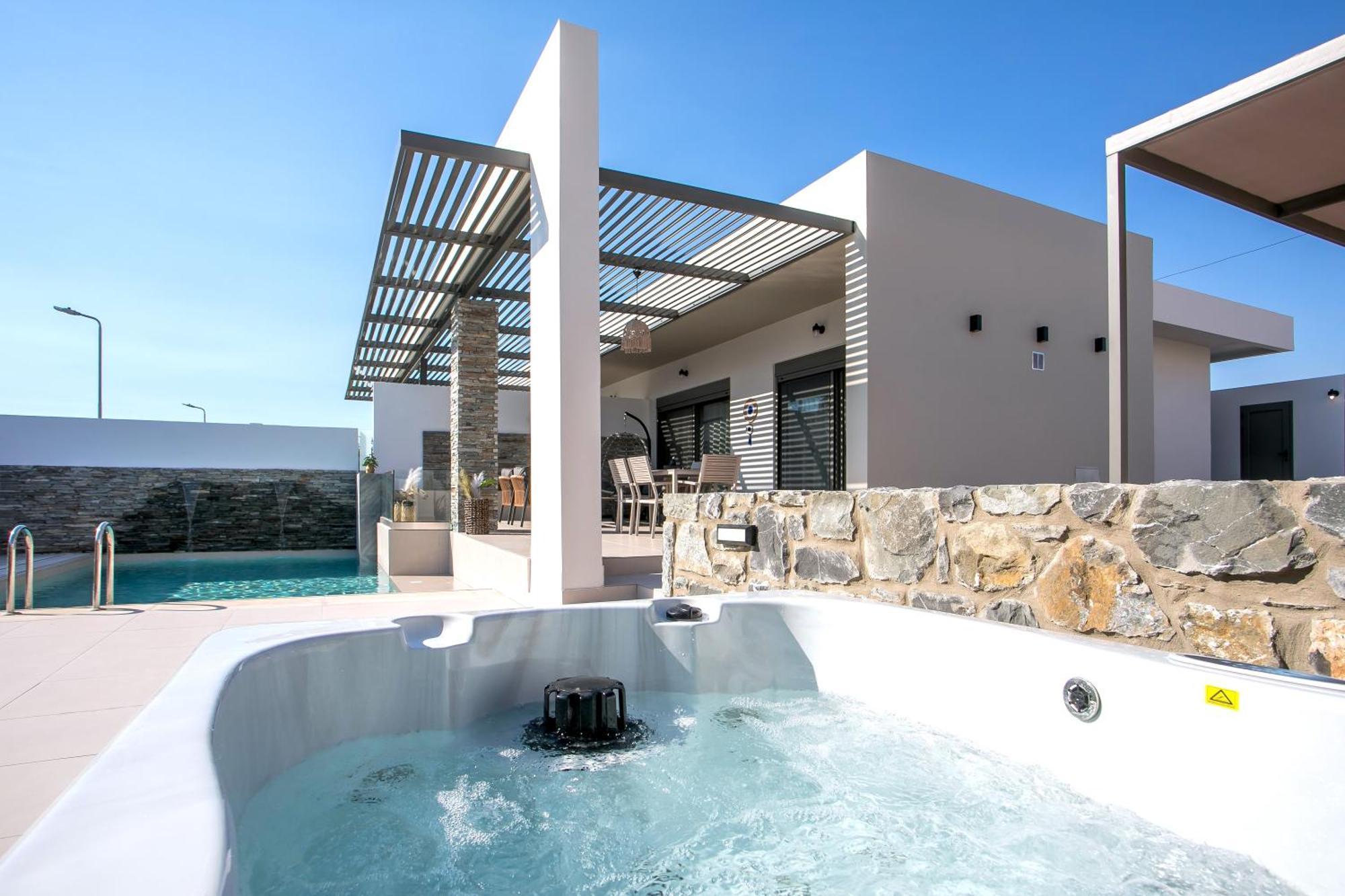 Kiki Luxury * Afantou